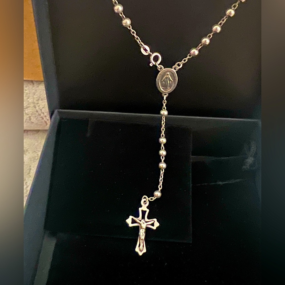 Beautiful 925 Sterling Silver Rosary .20” length very beautiful